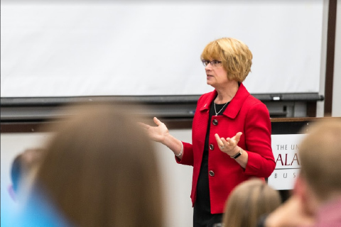 Dean Kay Palan of the Culverhouse College of Business addresses incoming MBA Students at Launch.